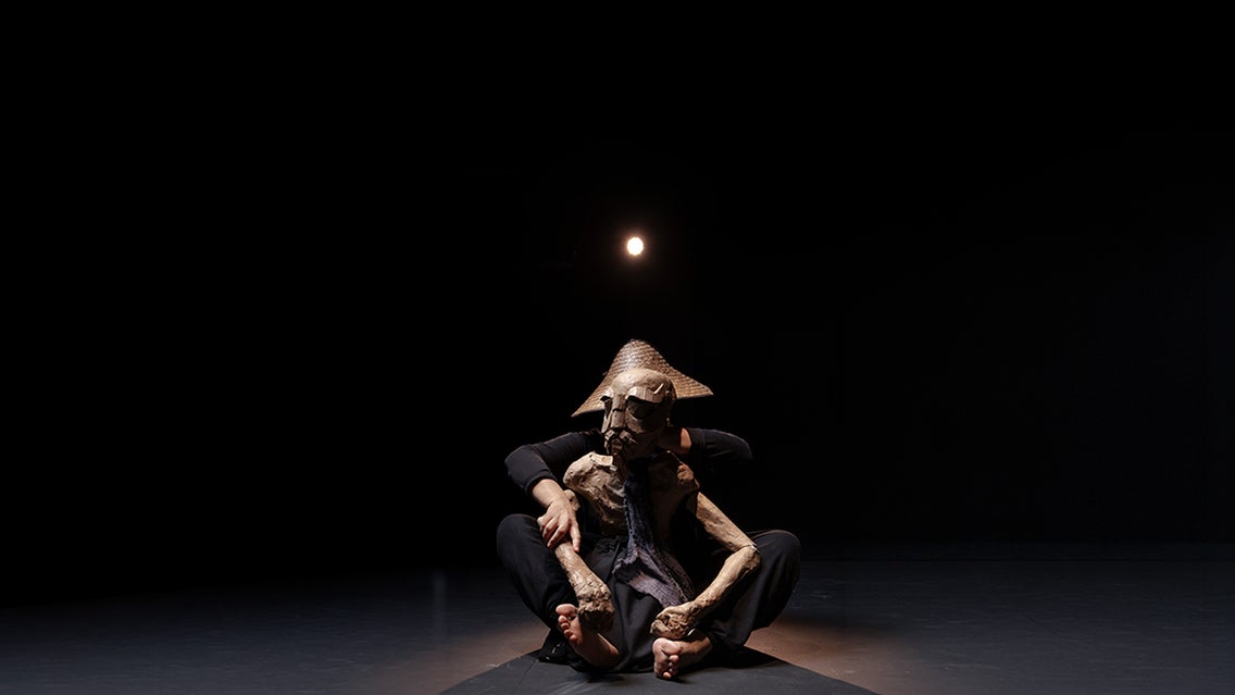 Las niñas y los niños de papel