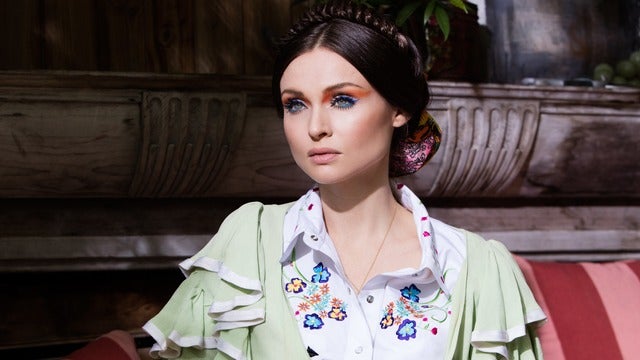Sophie Ellis Bextor oczaruje Warszawę – niezapomniany koncert w Klubie Progresja Sophie Ellis Bextor oczaruje Warszawę – niezapomniany koncert w Klubie Progresja
