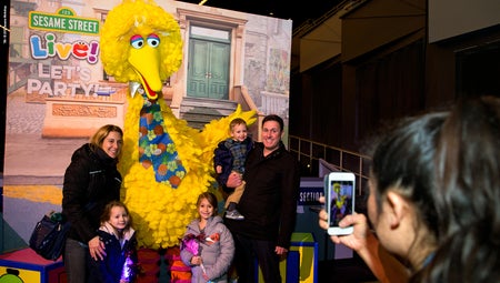 Sesame Street Live!: Big Bird & Friends Meet & Greet