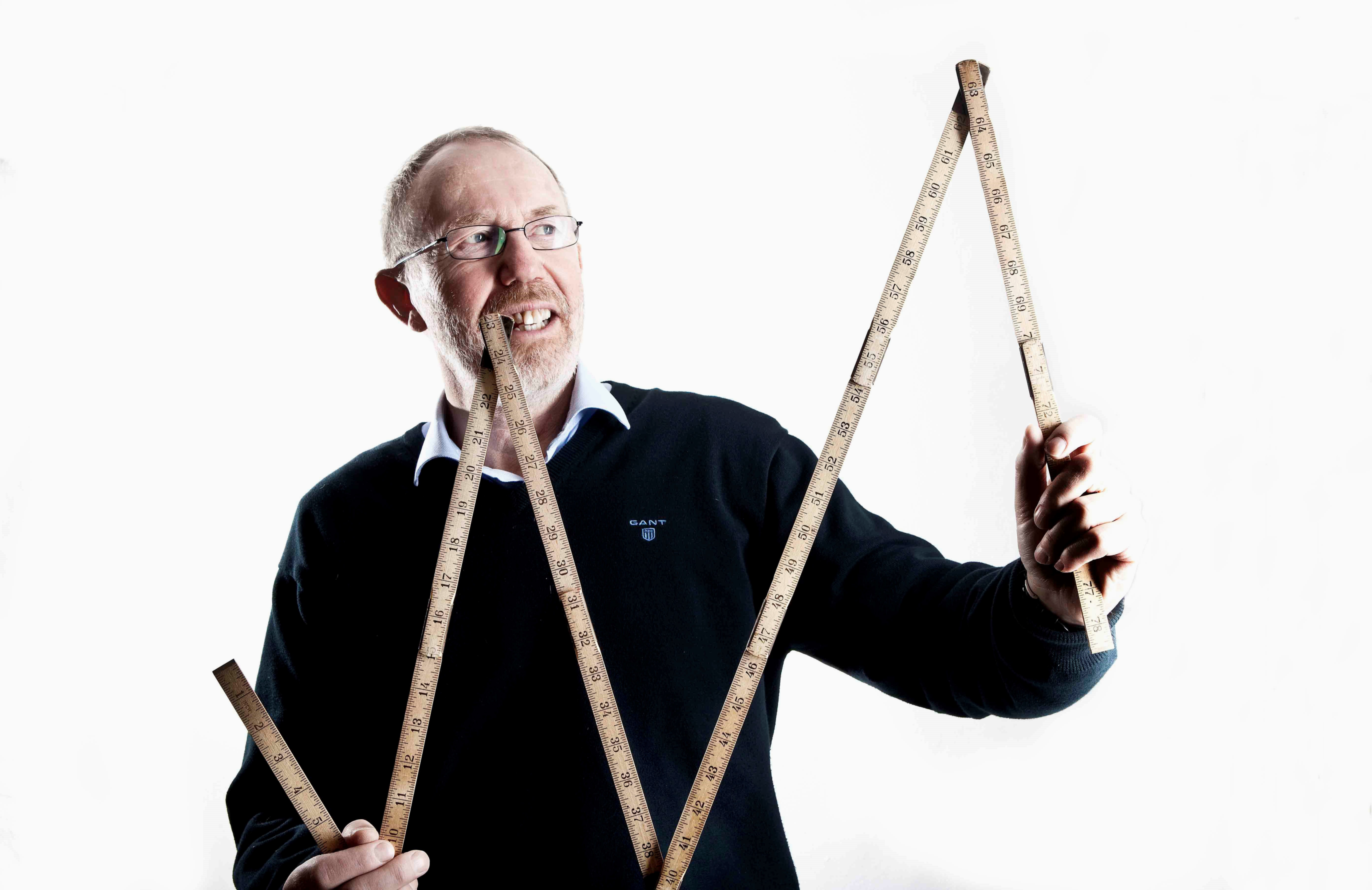 Bøvl - Nils Villemoes på slap line - Underholdende foredrag om ledelse in Denmark