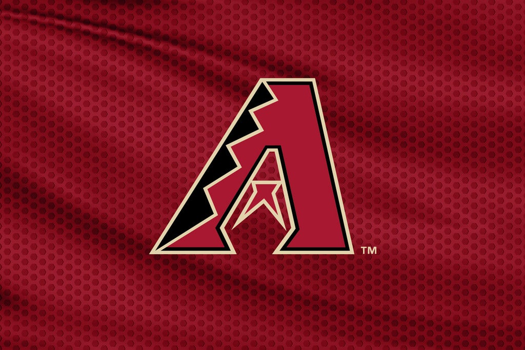 Diamondbacks rock a lighter shade of red for Mother's Day