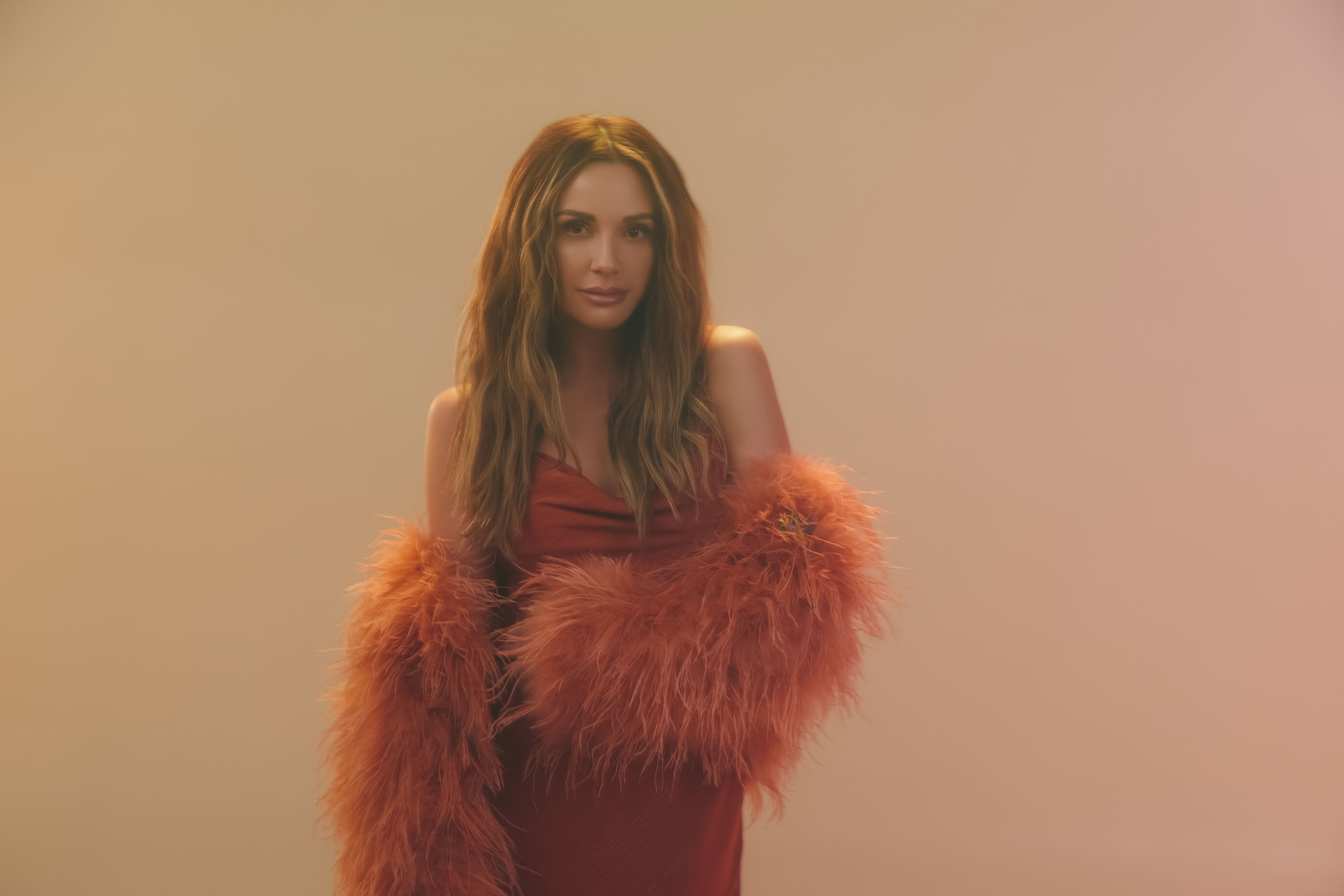 Carly Pearce Event Title Pic