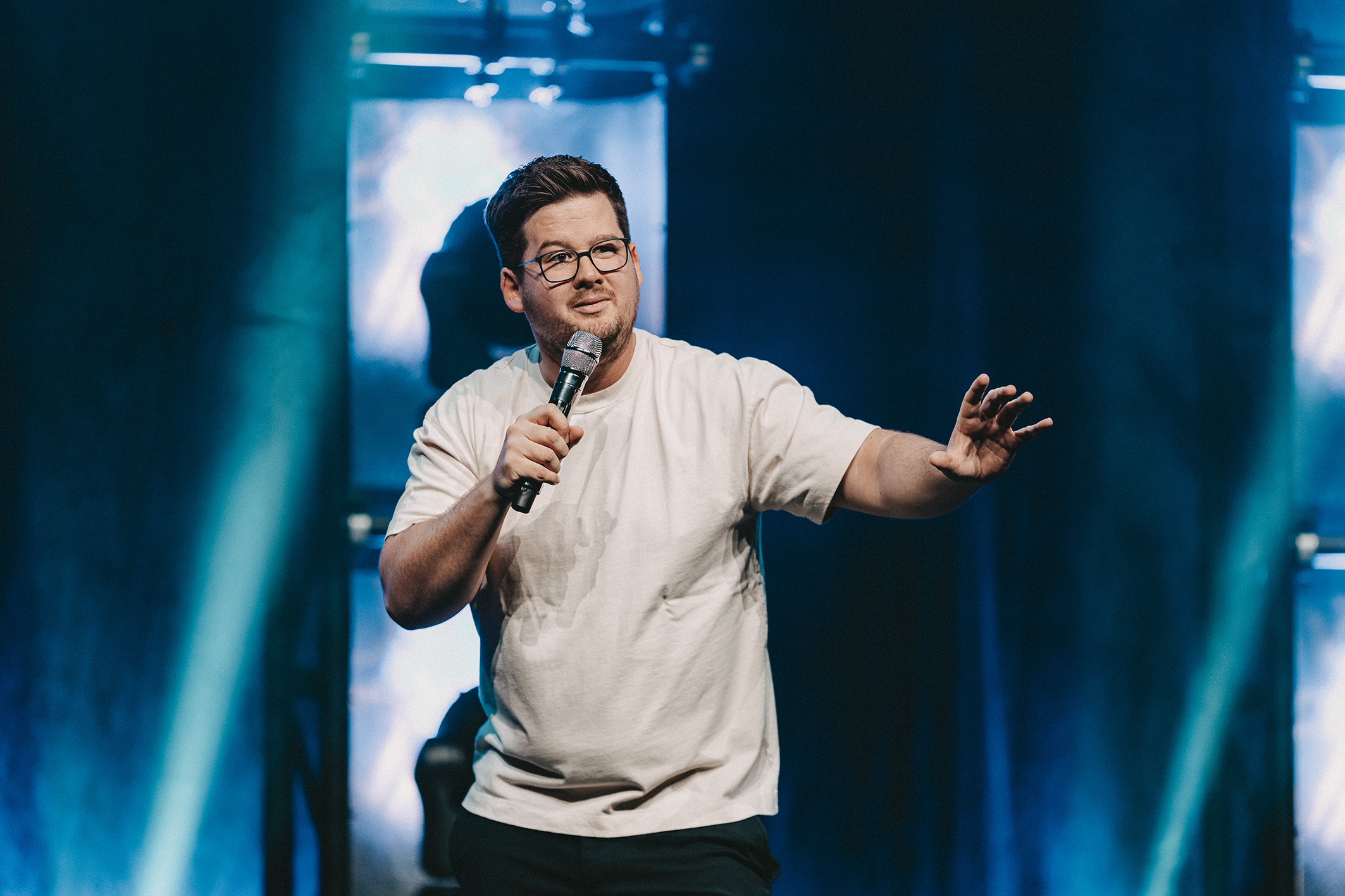 CHRIS TALL - KEEP LAUGHING in Germany