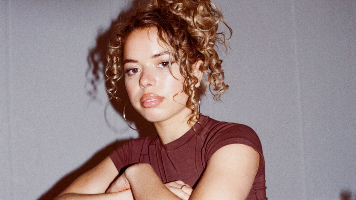 Nilüfer Yanya