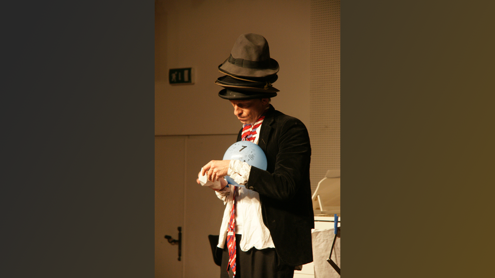 DIE VER(W)IRRUNGEN DES NEPERMUK SEMMELMEIER