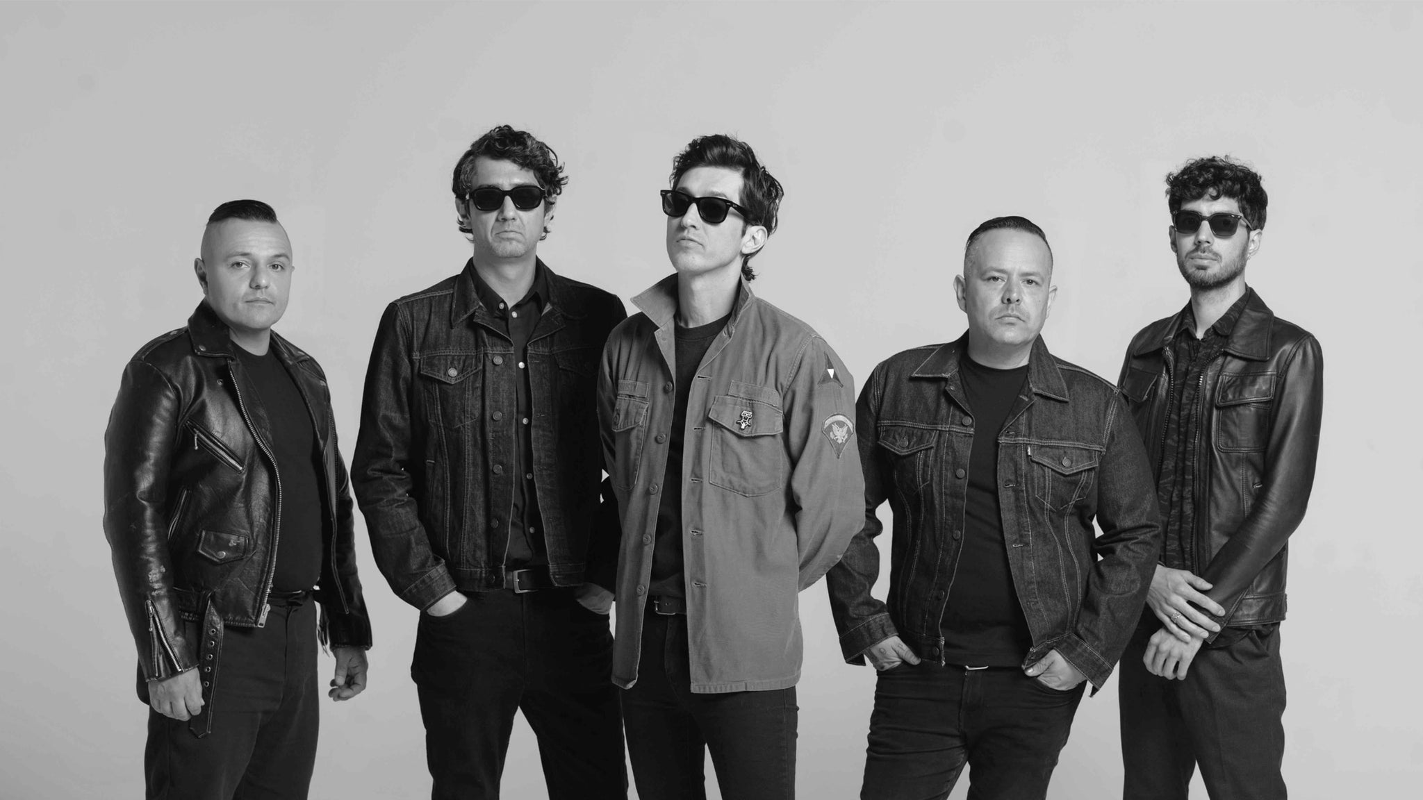 Heroes del Silencio, Zoé, División Minúscula, Babsónicos, La Ley Tributos