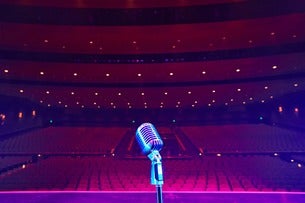 Tim Lai Bau Troi — Mystic Lake Casino Hotel