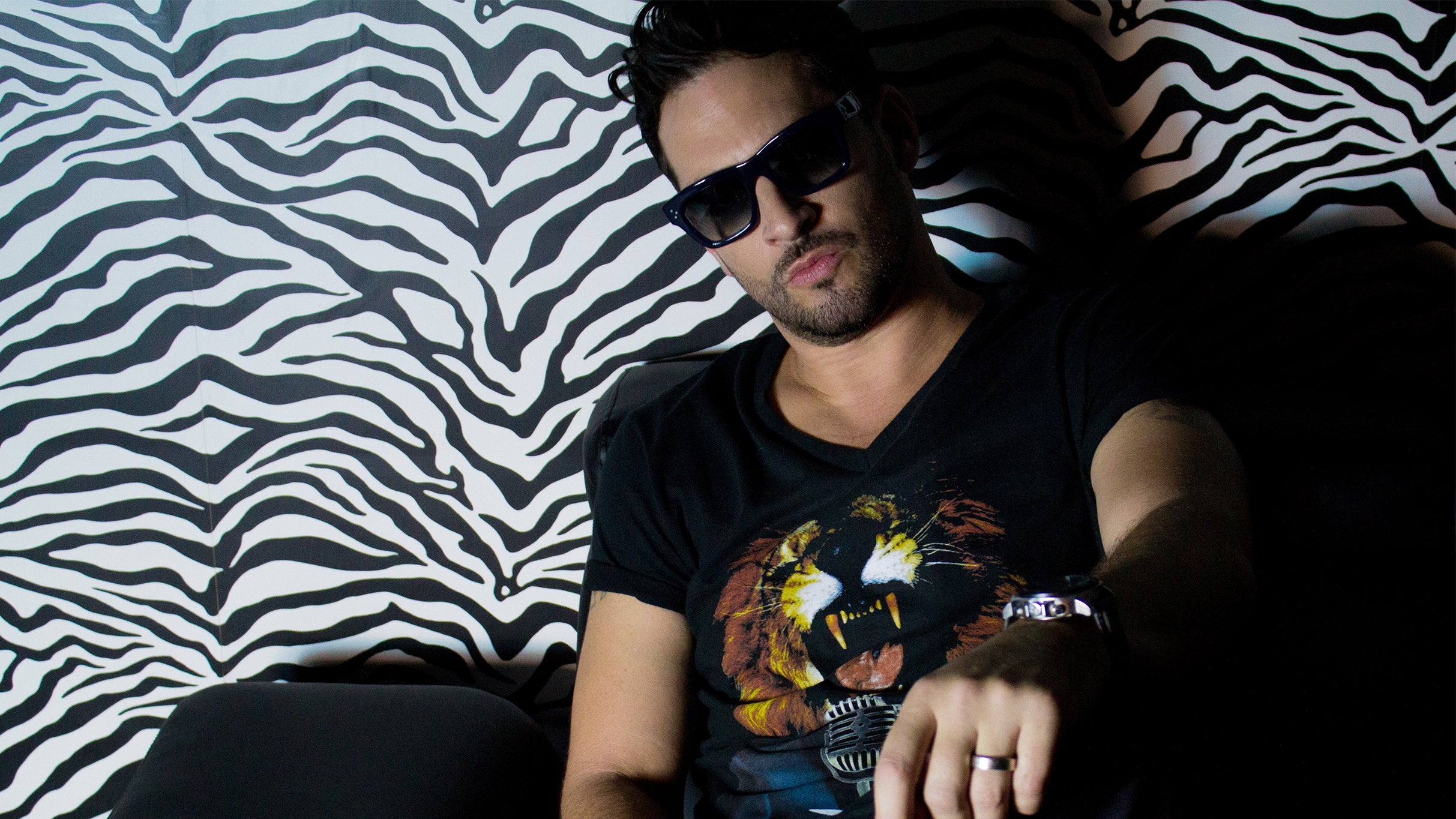 Jon B at Blue Note Hawaii – Honolulu, HI