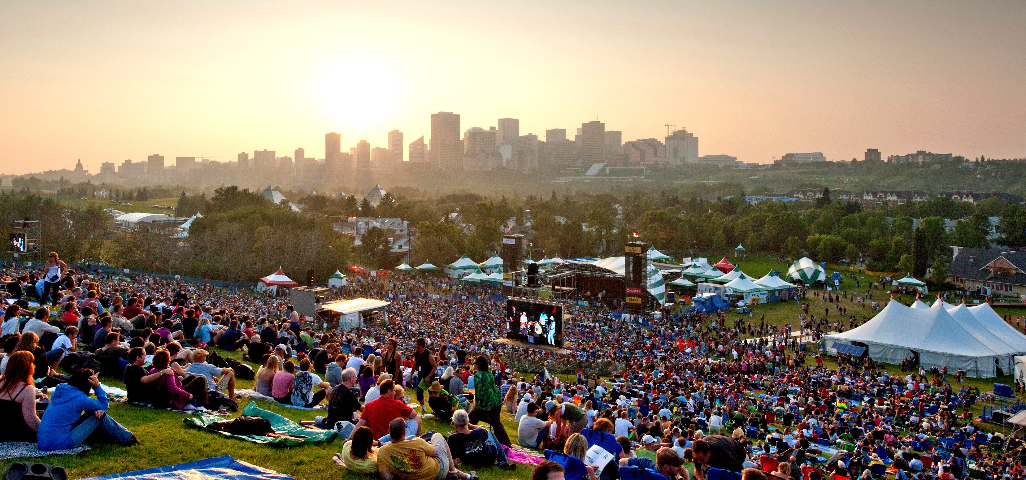 Edmonton Folk Music Festival: Rainbow Kitten Surprise, Allison Russell, The Roots &  Mt. Joy – 4 Day Pass at Gallagher Park – Edmonton, Canada