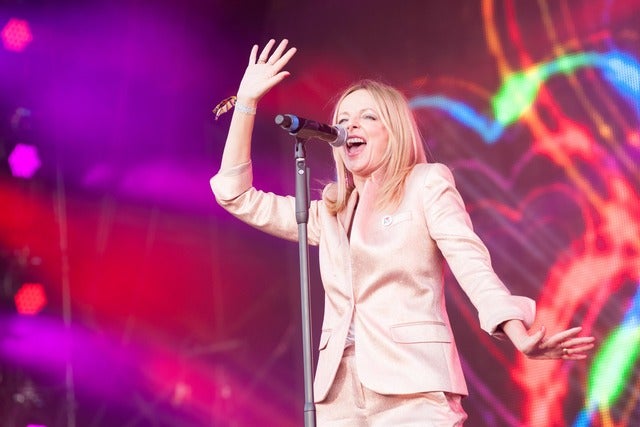 Altered Images performing 'Bite'