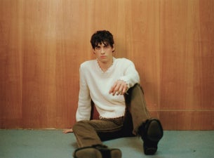 Aidan Bissett - shut up and love me tour