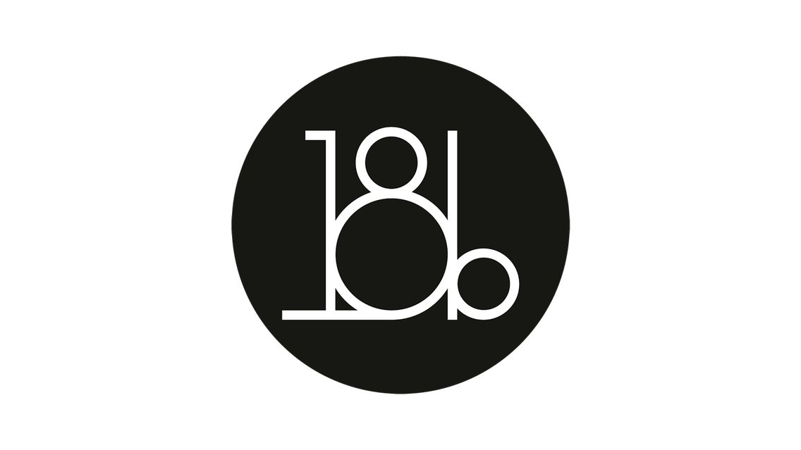 18b går ud m. Peter Sommer alene m. Palle i verden