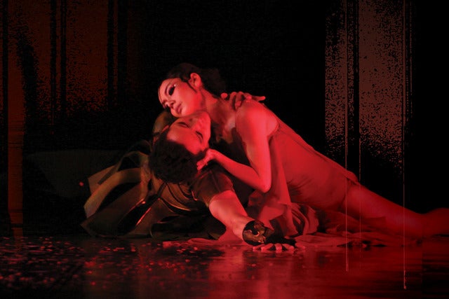 Hamlet - Alberta Ballet Welcomes Beijing Dance Theater