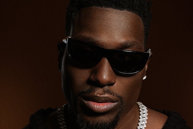 Presales to frenna the front row tour: members use these when buying pre-sale tickets