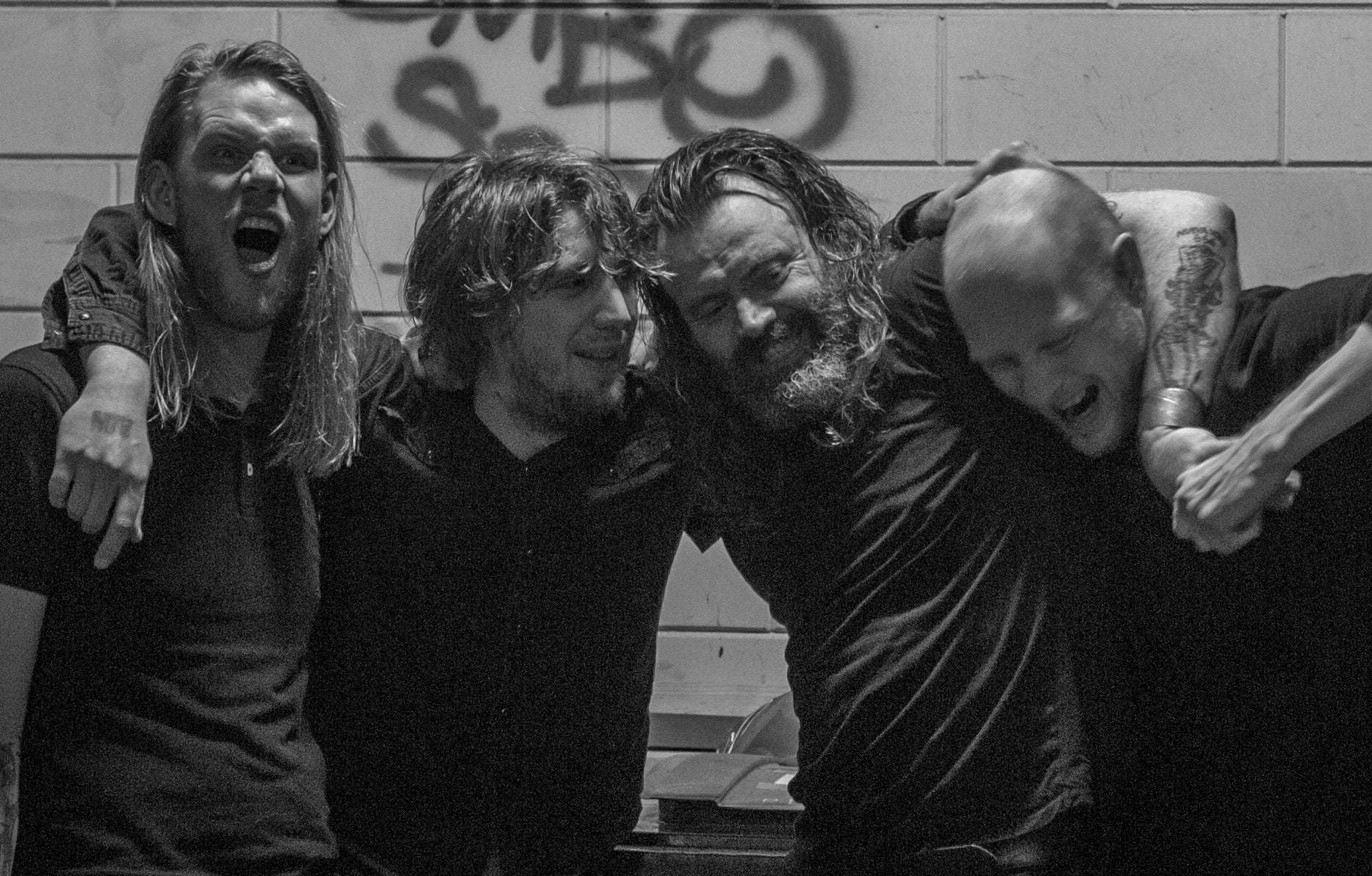 Traitrs + The Devil & The Universe