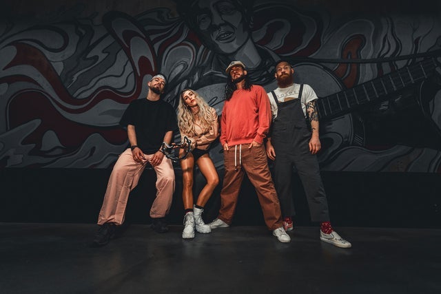 Official Walk Off the Earth presale code (Via TMPresale.com)