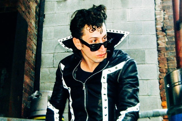 Presales to des rocs: members use these when buying pre-sale tickets