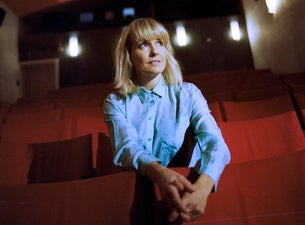 Signe Svendsen m. band i 18b