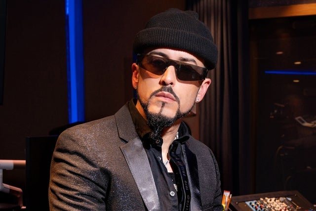 Yandel - SINFÓNICO in San Diego promotional photo for Spotify presale tickets offer