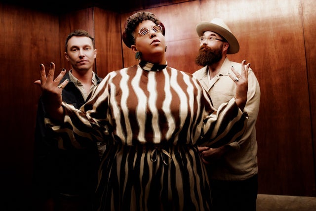 Alabama Shakes w/ Y La Bamba