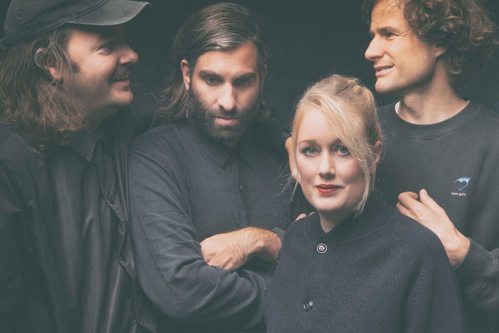 Shout Out Louds - Performing Howl Howl Gaff Gaff