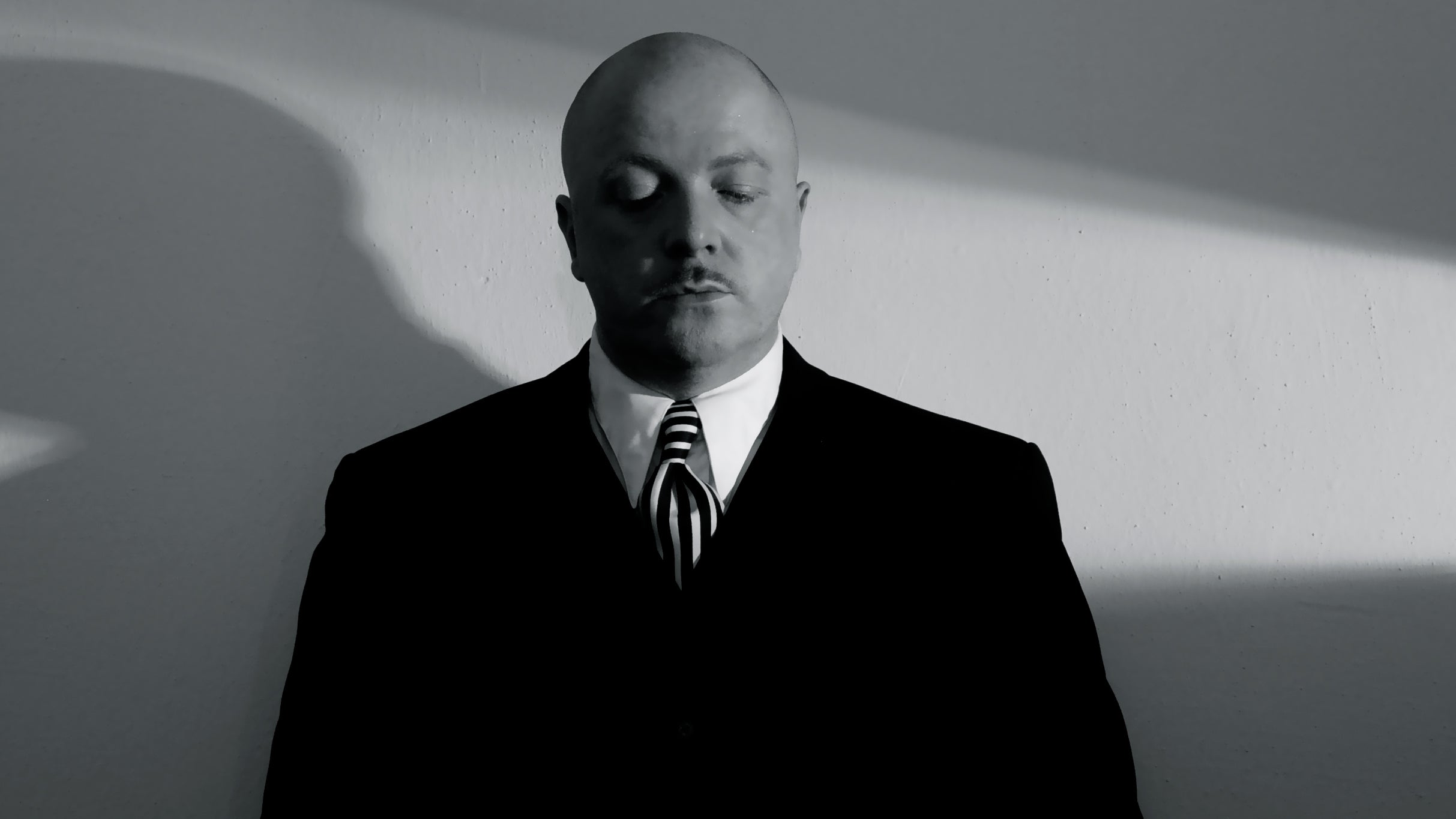 VNV Nation "Construct // Destruct - Live Tour 2025"
