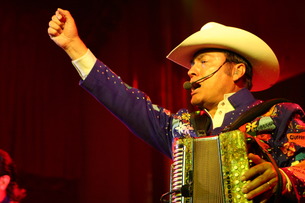 Los Tigres del Norte & La Adictiva