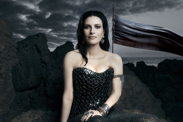 Laura Pausini - YO CANTO WORLD TOUR presale information on freepresalepasswords.com