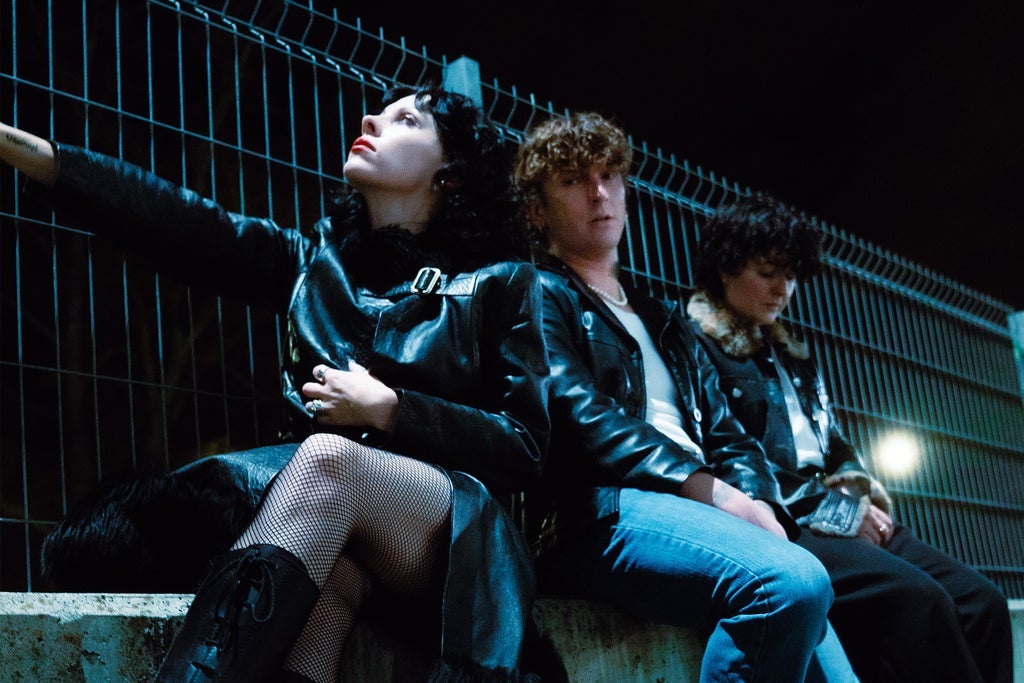 Pale Waves