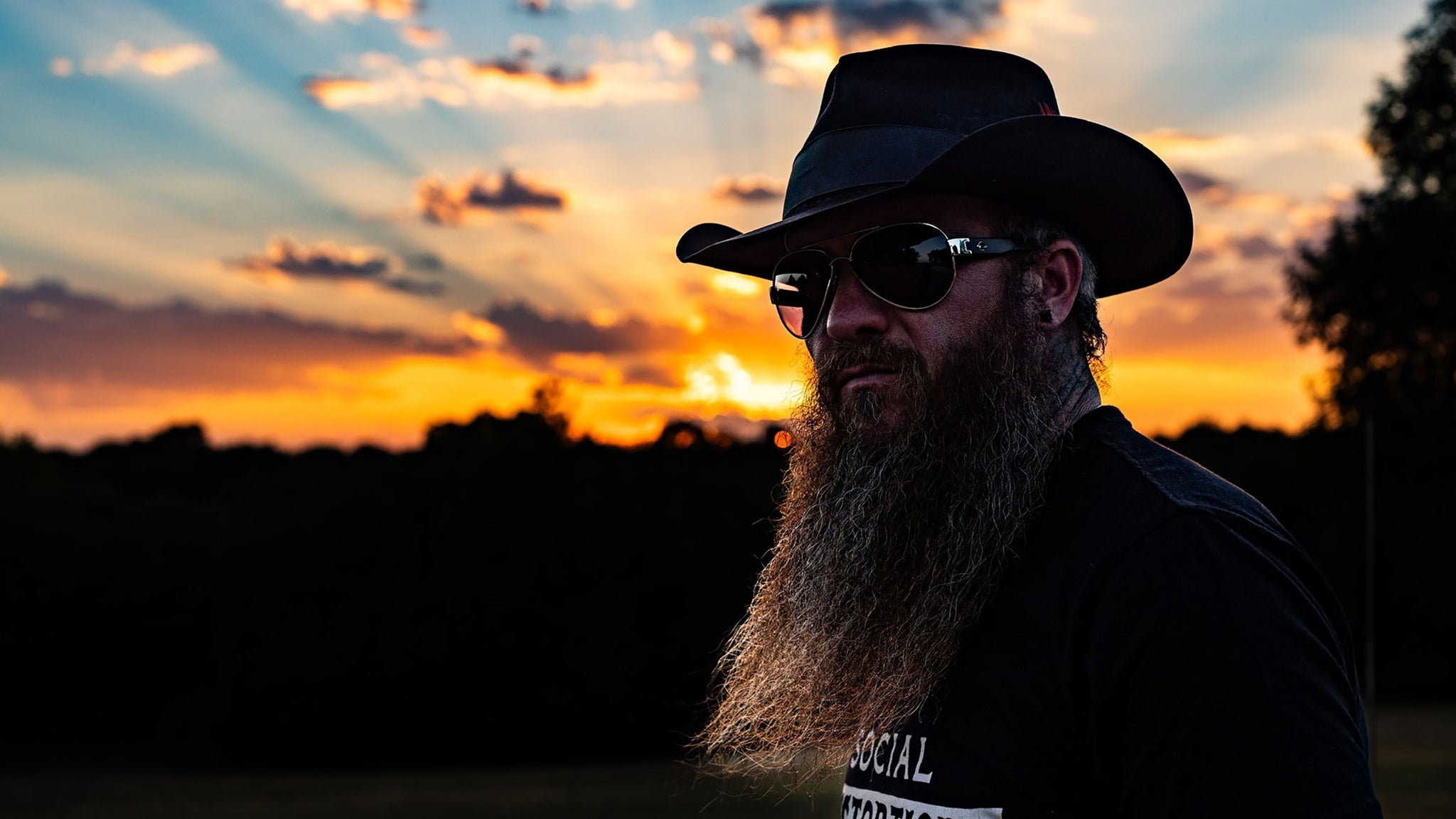 Cody Jinks presented by New Country 101.5
