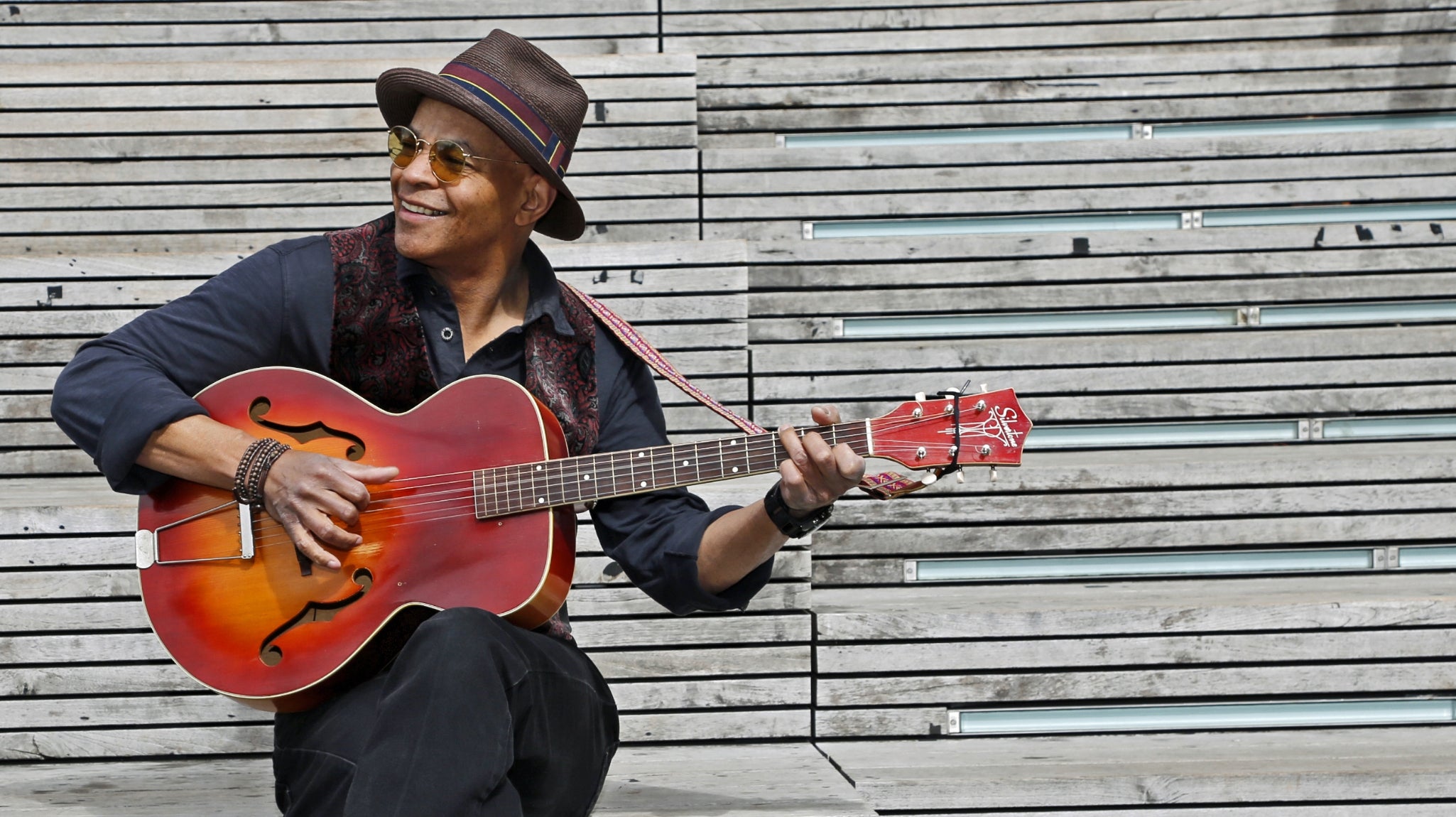 Guy Davis (USA)