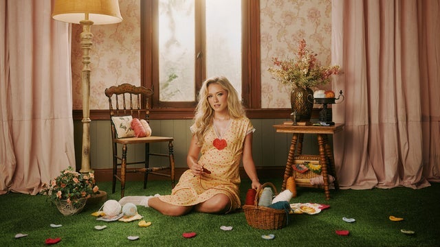 Emily Ann Roberts: The Thread Tour