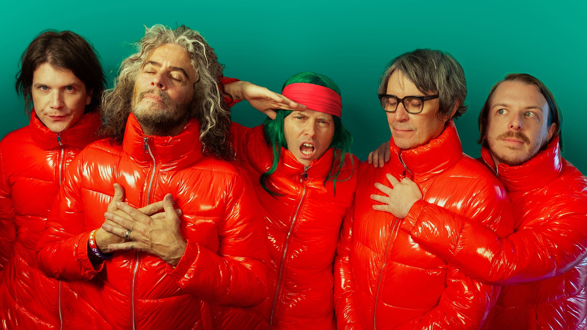 The Flaming Lips perform Yoshimi Battles the Pink Robots