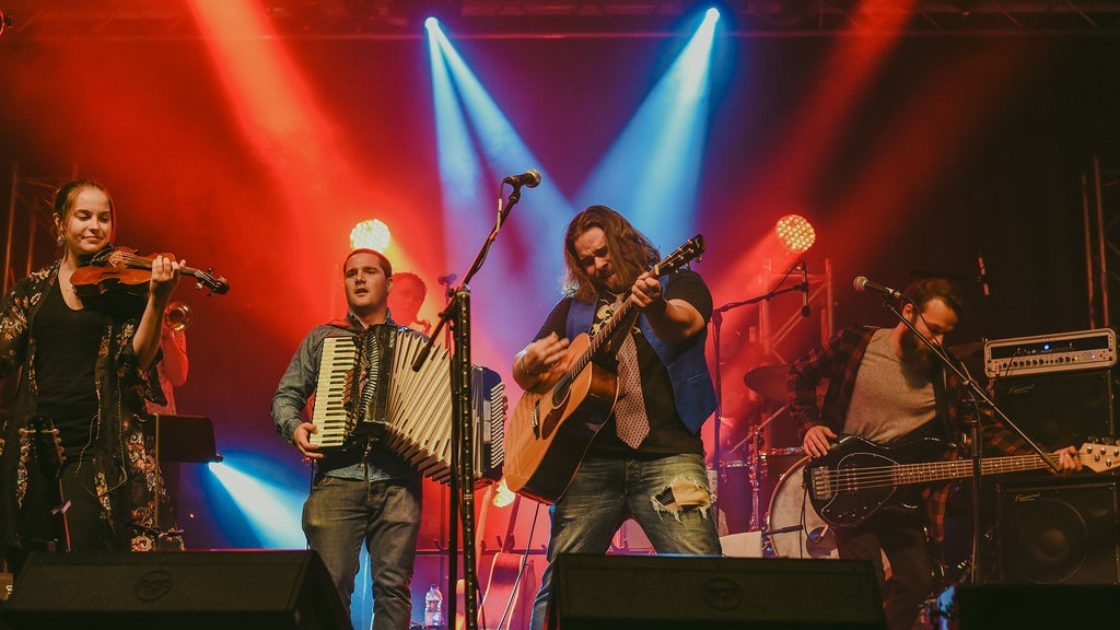 Hotels near La Grand-Messe - Hommage aux Cowboys Fringants Events