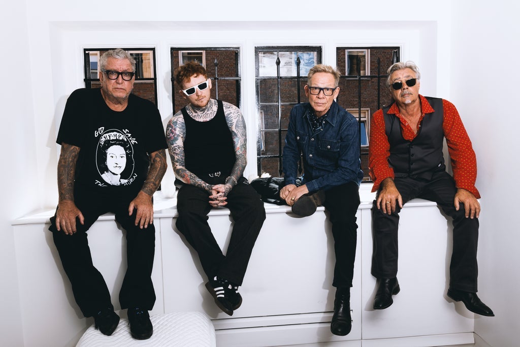 Frank Carter & Paul Cook, Steve Jones, Glen Matlock of Sex Pistols