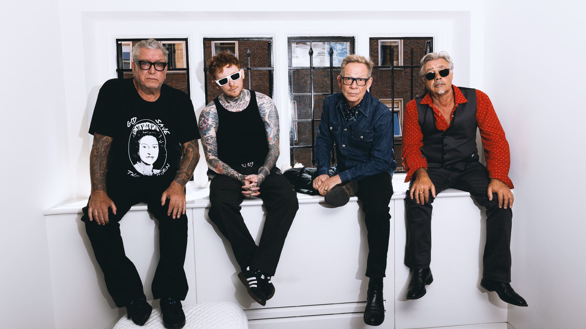 Frank Carter & Paul Cook, Steve Jones, Glen Matlock of Sex Pistols