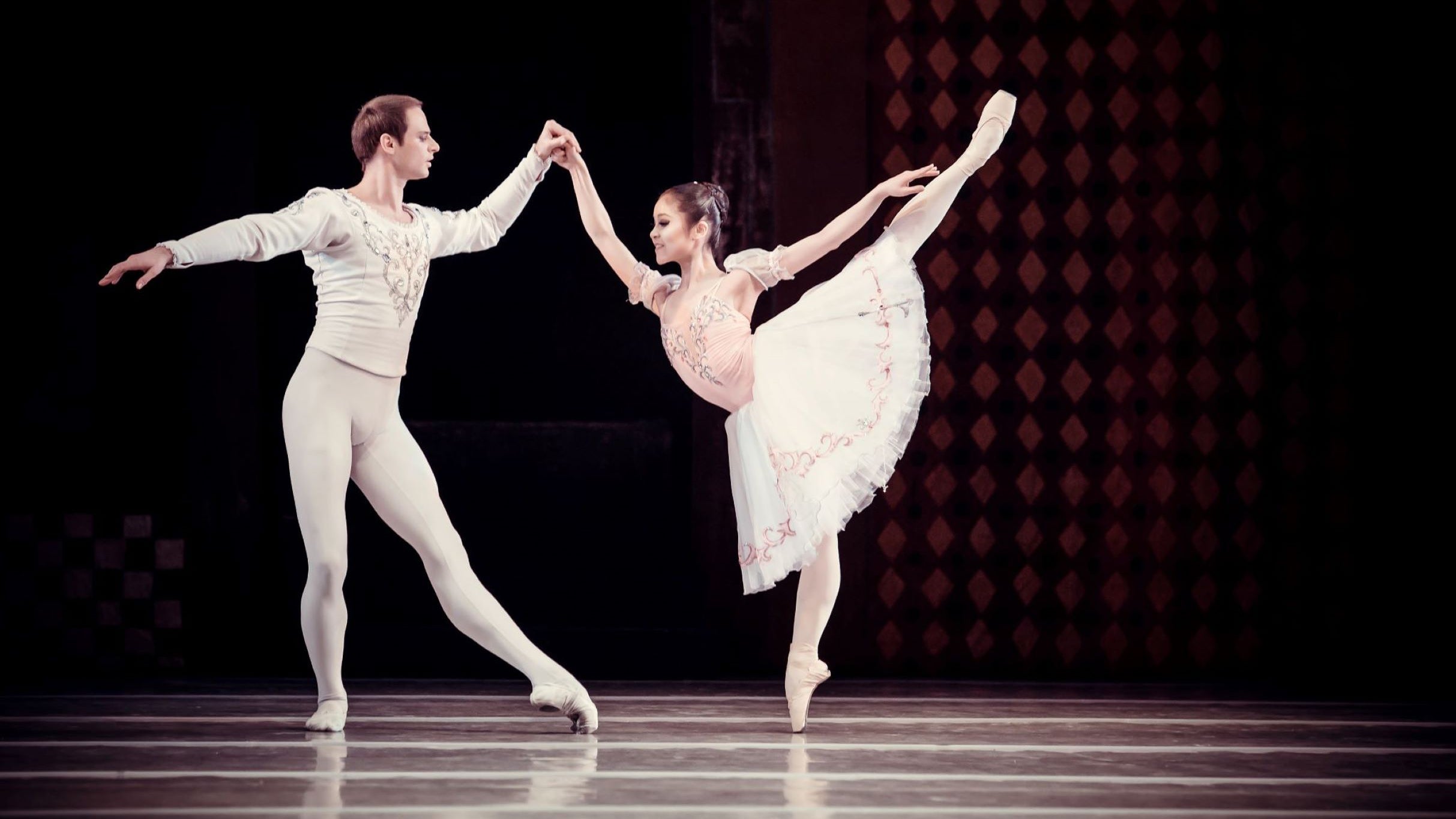 Swan Lake – Presented by: Grand Kyiv Ballet at The Charleston Music Hall – Charleston, SC