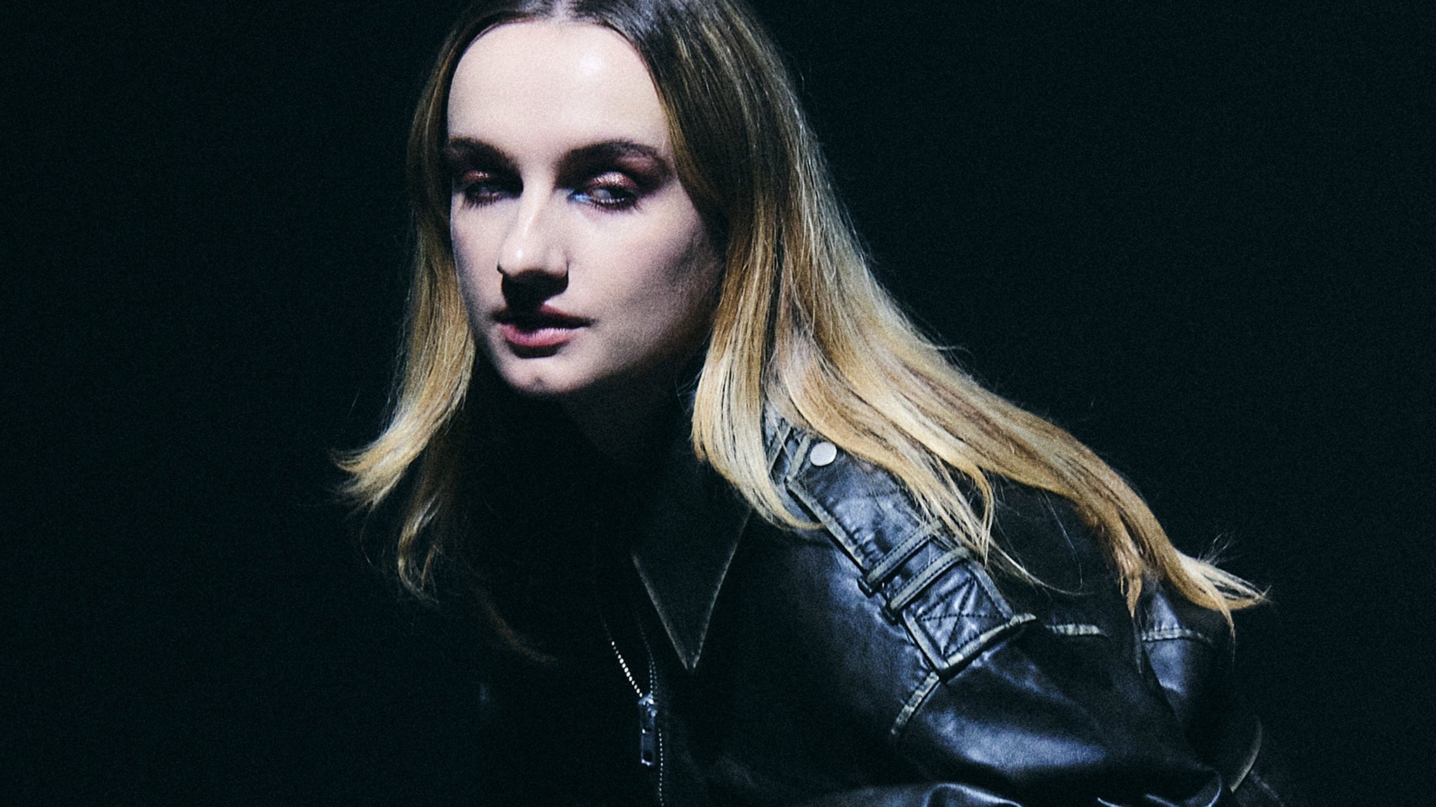 Imogen and the Knife