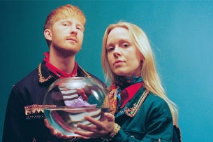 KNIV & GAFFEL//TEATERKJELLER´N: UNIVERSETS ALL INCLUSIVE show poster