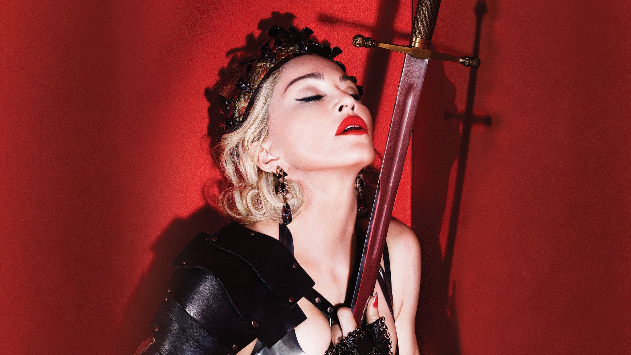 Мадонна песни хит. Madonna Rebel Heart 2015. Мадонна певица 2000. "Мадонна Диоталлеви". Madonna "Rebel Heart (CD)".