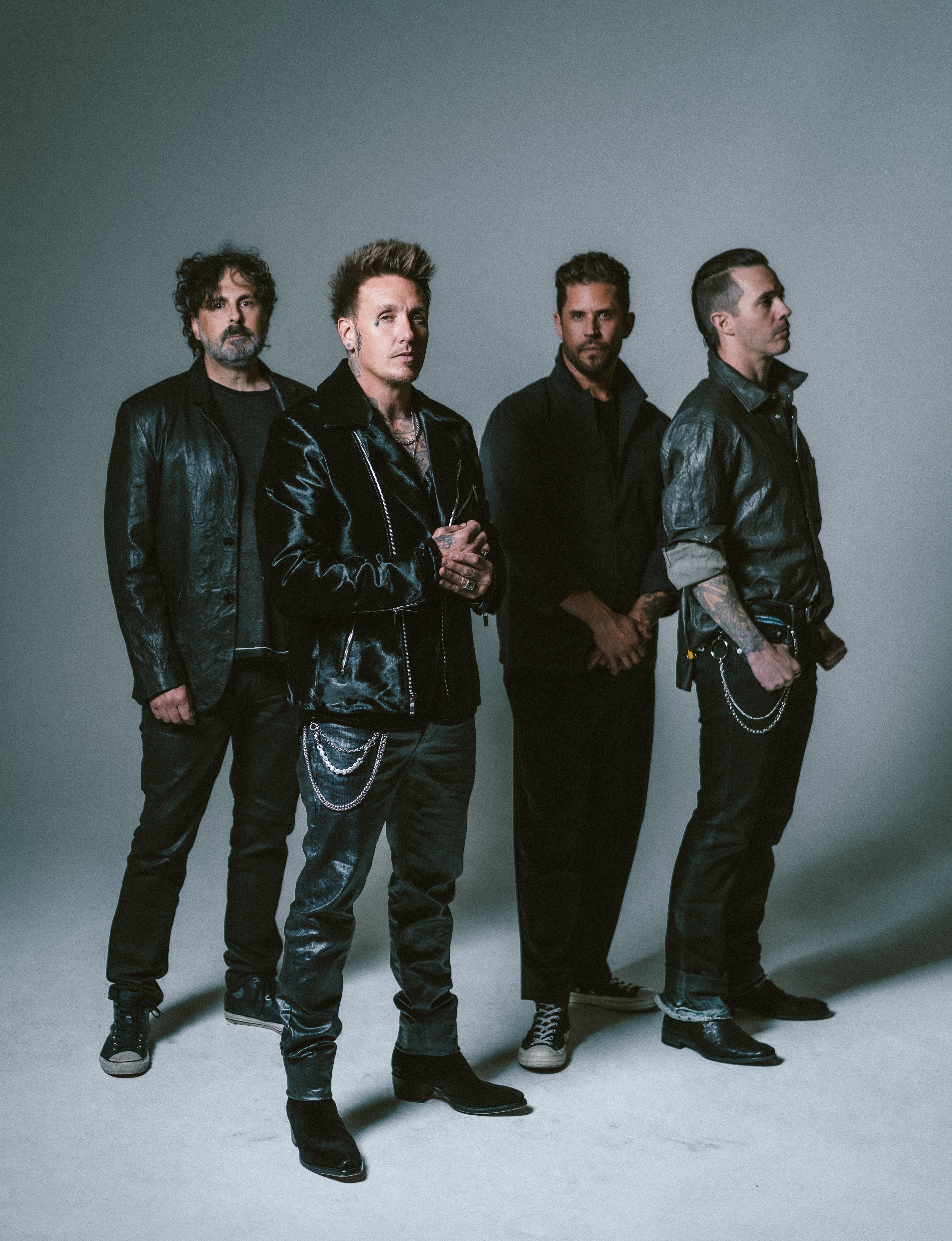 96.3 WDVD presents PAPA ROACH acoustic performance - Shine a Light, Save a Life Suicide Prevention Benefit 