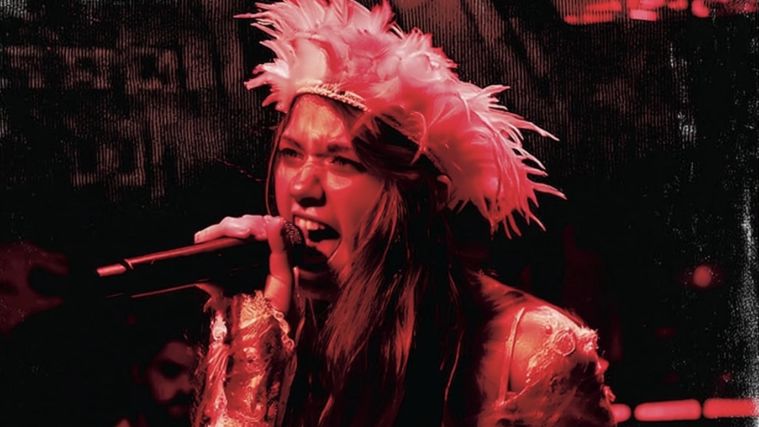 Nora Polinnia & Free of Propaganda