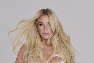 KESHA - THE TITS OUT TOUR
