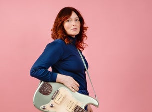 18b går ud m. Annika Aakjær m. band