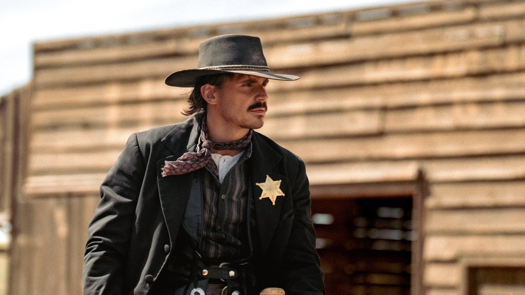 Tucker Wetmore - the Brunette World Tour