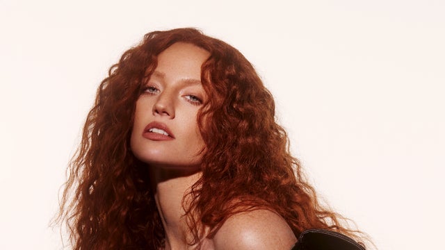 Jess Glynne