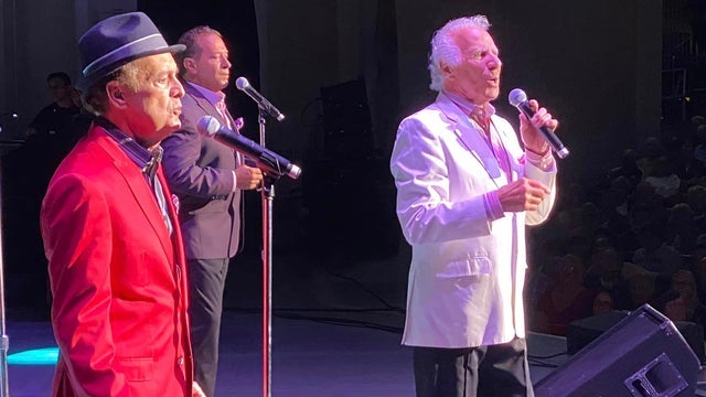 Holiday Doo Wop