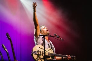 Ash Grunwald with The Brisbane City Gospel Choir
