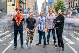 The Infamous Stringdusters and We Banjo 3