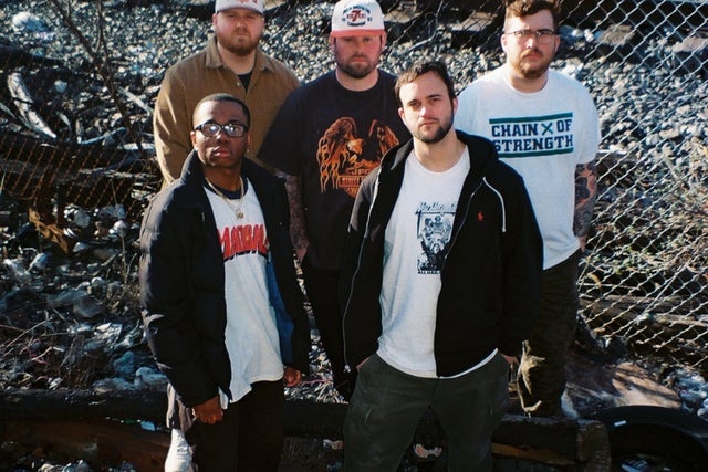 Ticket Reselling GRIDIRON, Support: Heavy Runner